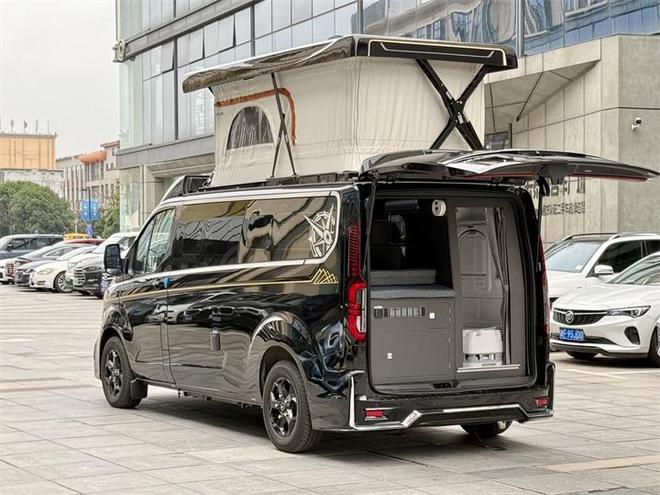 车瑞弗房车X500商旅版大高配AG真人直营能下地库的升顶房(图2)