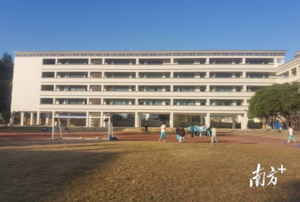 ⑨｜壮瑶锦绣同心浇灌民族团结进步之花ag真人平台第一游戏百千万 广清范(图14)